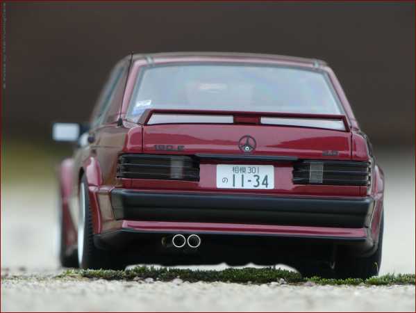 1:18 Mercedes Benz 190E 2,5-16V [ RAUH-WELT REPUBLIK ] inkl. OVP